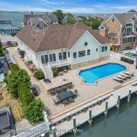 Image 1 - 268 Curtis Point Drive, South Mantoloking Beach, Brick Township, NJ 08738, USA - House for sale