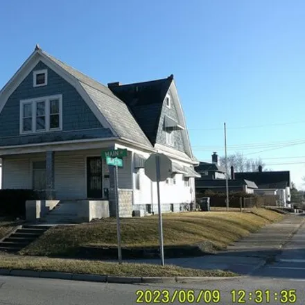 Buy this 4 bed house on 121 South 12th Street in Elwood, Madison County