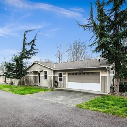 Image 2 - 17346 Red Hawk Court, Mount Vernon, WA 98274, USA - House for sale