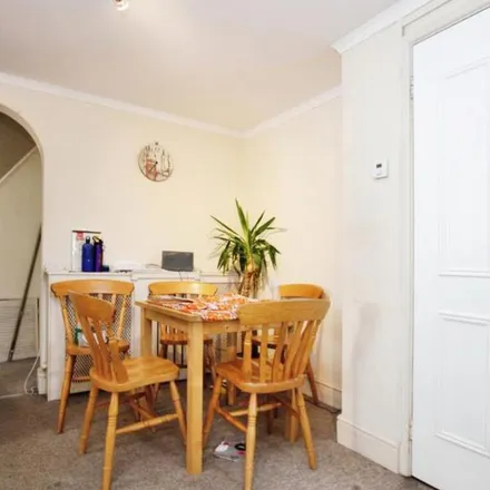 Rent this 4 bed apartment on 211 Redland Road in Bristol, BS6 6YT