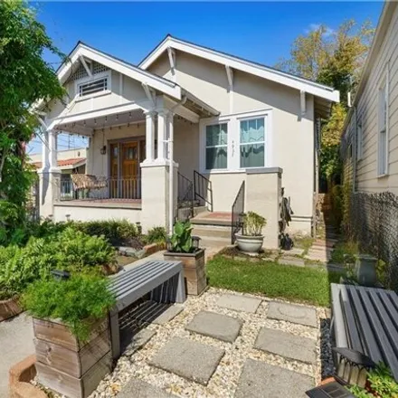 Image 2 - 4937 Tchoupitoulas Street, New Orleans, LA 70118, USA - House for sale