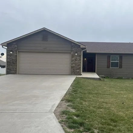 Image 2 - 1023 South Reed Avenue, Lyons, KS 67554, USA - House for sale