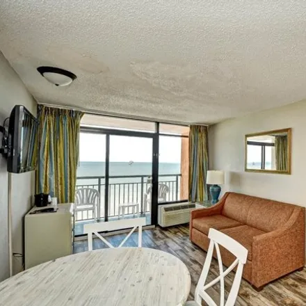 Image 5 - The Landmark Resort, 1501 South Ocean Boulevard, Myrtle Beach, SC 29577, USA - Condo for sale