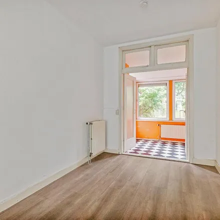 Rent this 3 bed apartment on IJselstraat 79 in 1078 CE Amsterdam, Netherlands