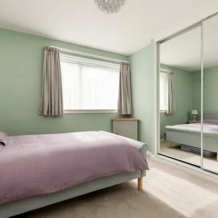 Image 9 - Barnton Court, Barnton Grove, City of Edinburgh, EH4 6EQ, United Kingdom - Apartment for sale