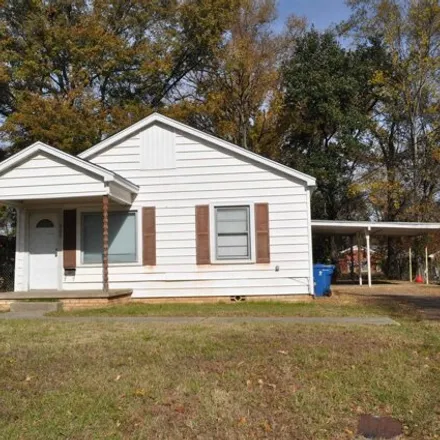 Buy this 3 bed house on 887 Leach Street in Kilgore, TX 75662