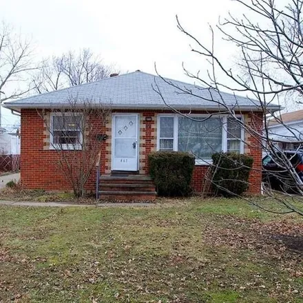 Buy this 3 bed house on 461 East 309th Street in Willowick, OH 44095