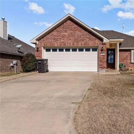 Buy this 3 bed house on 891 Applewood Trial in Oak Thicket Acres, Bossier Parish