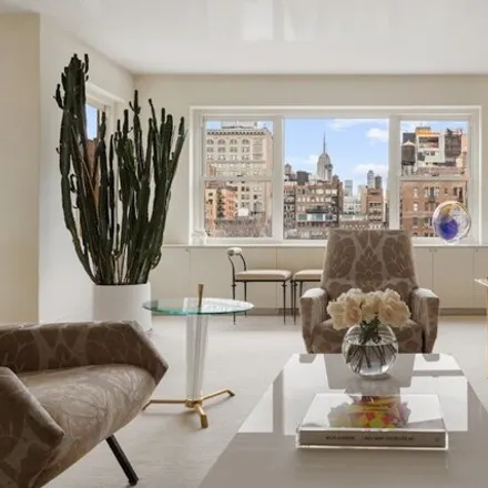 Image 8 - 20 East 9th Street, New York, NY 10003, USA - Apartment for sale