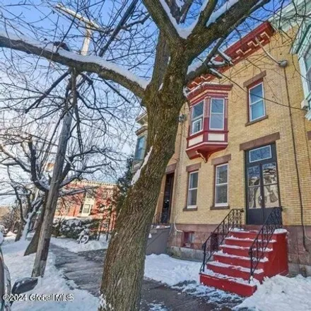 Image 1 - 102 Dove Street, City of Albany, NY 12210, USA - Apartment for rent