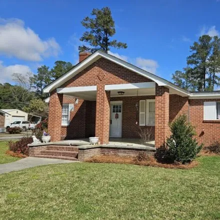Image 2 - 418 May Street, St. George, SC 29477, USA - House for sale