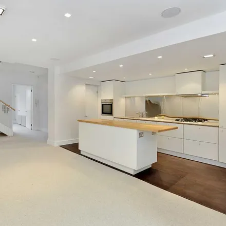 Rent this 2 bed apartment on 1-68 Ormonde Terrace in Primrose Hill, London