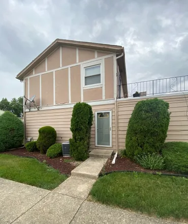 Buy this 2 bed house on 19334 Oakwood Avenue in Country Club Hills, IL 60478