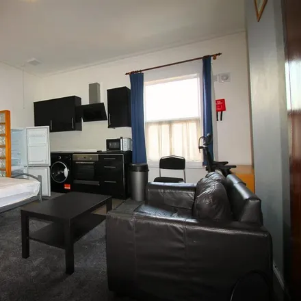 Rent this 1 bed apartment on 189 Royal Park Terrace in Leeds, LS6 1NH