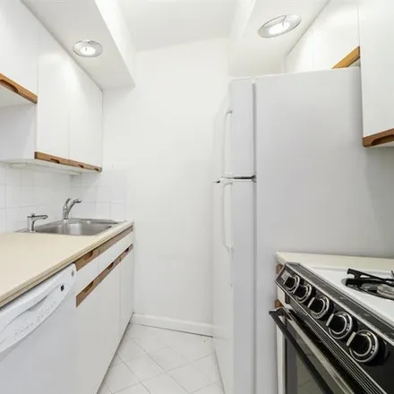 Image 2 - 333 EAST 75TH STREET 4C in New York - Apartment for sale