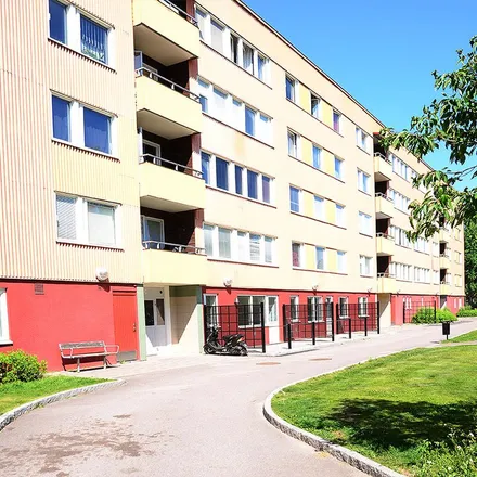 Rent this 2 bed apartment on Vinddraget 10 in 802 63 Gävle, Sweden