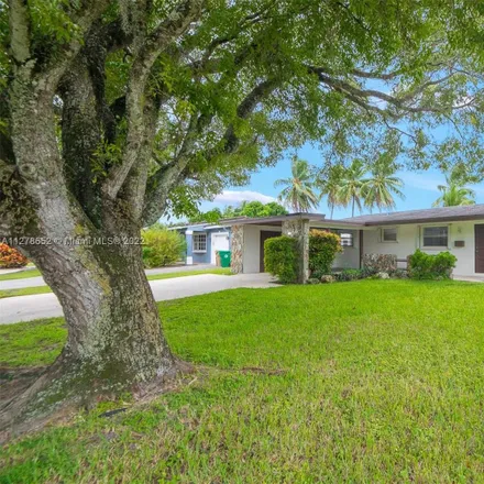 Rent this 3 bed house on 5521 Southwest 55th Avenue in Davie, FL 33314