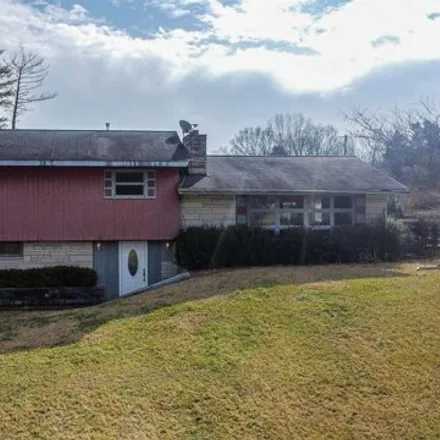 Image 1 - South Friendship Road, Lone Oak, McCracken County, KY 42003, USA - House for sale