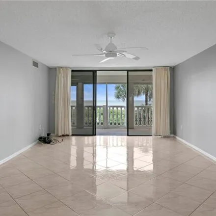 Image 2 - Silver Sands Building B, 6600 Sunset Way, Saint Pete Beach, Pinellas County, FL 33706, USA - Condo for sale