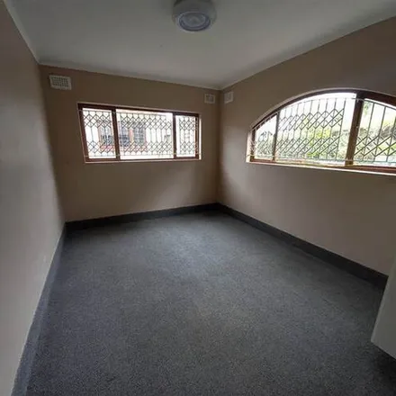 Image 4 - Lenny Naidu Drive, Bayview, Chatsworth, 4092, South Africa - Apartment for rent