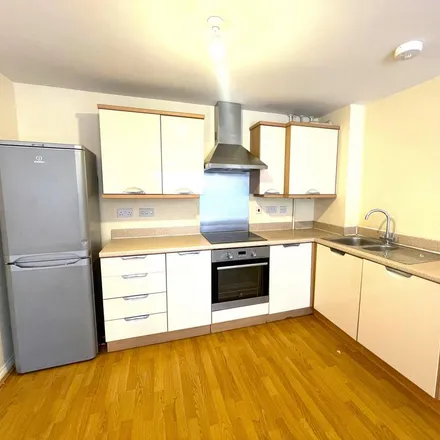 Image 3 - Ravenswood House, Amber Close, Newport, NP19 0NS, United Kingdom - Apartment for rent