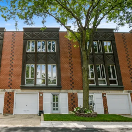 Rent this 3 bed townhouse on 1415 South Plymouth Court in Chicago, IL 60605