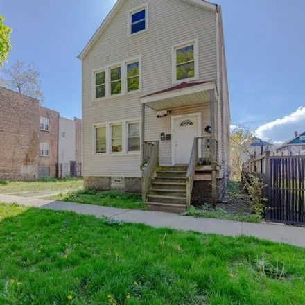 Buy this 8 bed house on 8752 South Manistee Avenue in Chicago, IL 60617