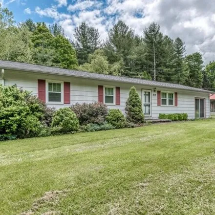 Buy this 3 bed house on 221 Pounding Mill Branch Road in Rourkes Gap, Tazewell County