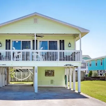 Buy this 3 bed house on 145 Virginia Avenue in Carolina Beach, NC 28428