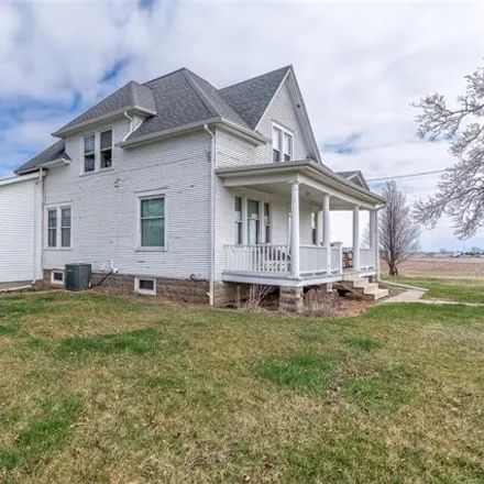 Image 4 - 2170 325th Street, Cedar County, IA 52747, USA - House for sale