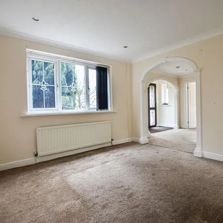 Image 5 - 1 The Dene, Blackburn, BB2 7QS, United Kingdom - House for rent