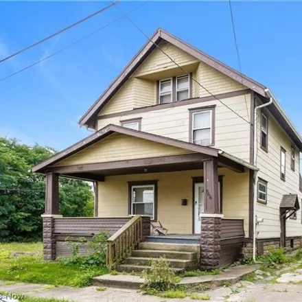 Buy this 4 bed house on 588 Nash Street in Akron, OH 44306