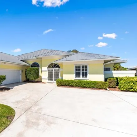 Image 4 - Gator Trace Golf & Country Club, 4302 Gator Trace Drive, Fort Pierce, FL 34982, USA - House for sale