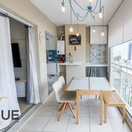 Buy this 2 bed apartment on Rua Toledo Barbosa in Belém, São Paulo - SP