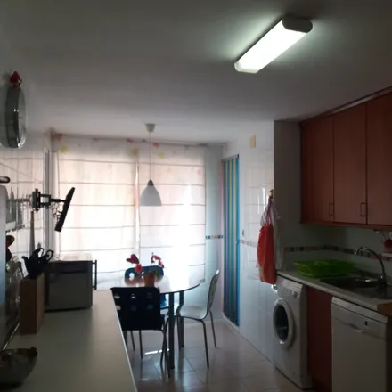Image 2 - Alicante, VC, ES - Apartment for rent