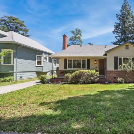 Buy this 2 bed house on 1433 48th Street in Sacramento, CA 95819