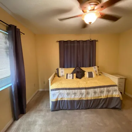 Image 2 - 7395 Canal Drive, Seminole County, FL 32771, USA - Room for rent