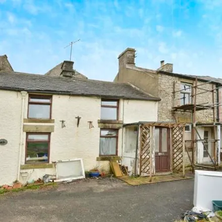 Buy this 2 bed townhouse on Terrace Road in Tideswell, SK17 8LZ