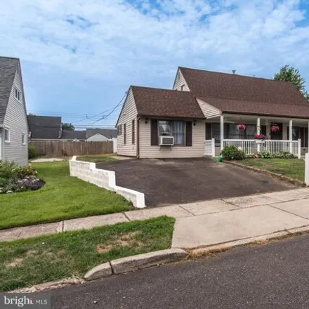 Image 1 - 54 Parkside Cir, Levittown, Pennsylvania, 19056 - House for sale