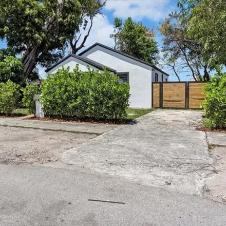 Image 3 - 3369 Northwest 53rd Street, Brownsville, Miami-Dade County, FL 33142, USA - House for sale