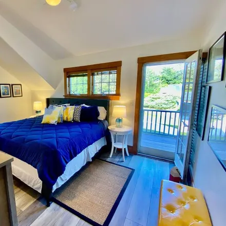 Rent this 2 bed house on Nantucket