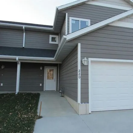 Buy this 3 bed house on 202 South Rice Street in Blue Earth, MN 56013