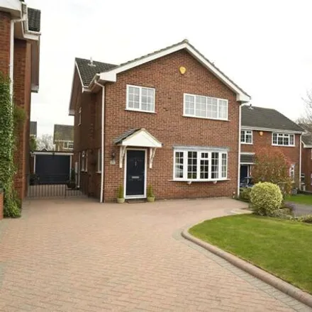 Buy this 4 bed house on Thornhill Close in Barton-under-Needwood, DE13 8DJ