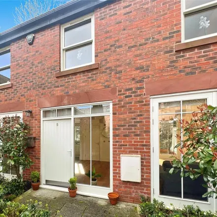 Rent this 3 bed townhouse on Woolton Blacksmiths in Quarry Street, Liverpool