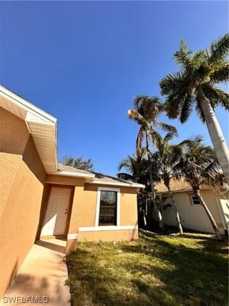 Image 2 - 3301 Southwest 8th Court, Cape Coral, FL 33914, USA - House for rent