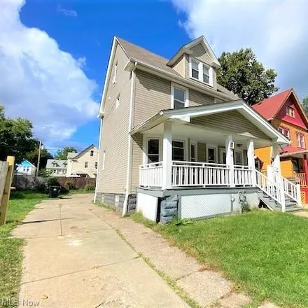 Image 3 - 1104 East 112th Street, Cleveland, OH 44108, USA - House for sale