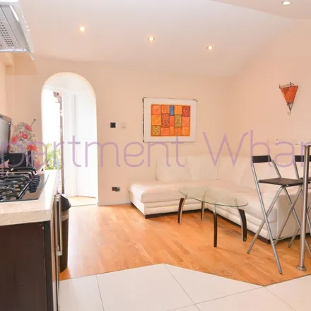 Image 7 - 22 Edwin Street, Custom House, London, E16 1QA, United Kingdom - Apartment for rent