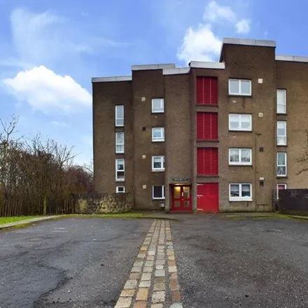 Rent this 3 bed apartment on Ivanhoe Road in Cumbernauld, G67 4BB