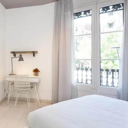 Image 2 - Carrer de Girona, 78, 08009 Barcelona, Spain - Apartment for rent