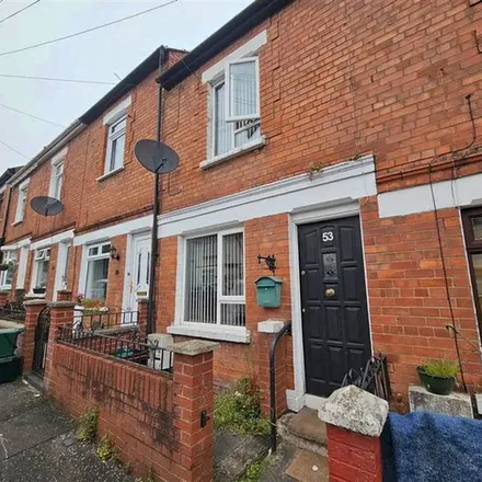 Rent this 3 bed townhouse on Rockdale Street in Belfast, BT12 7PX